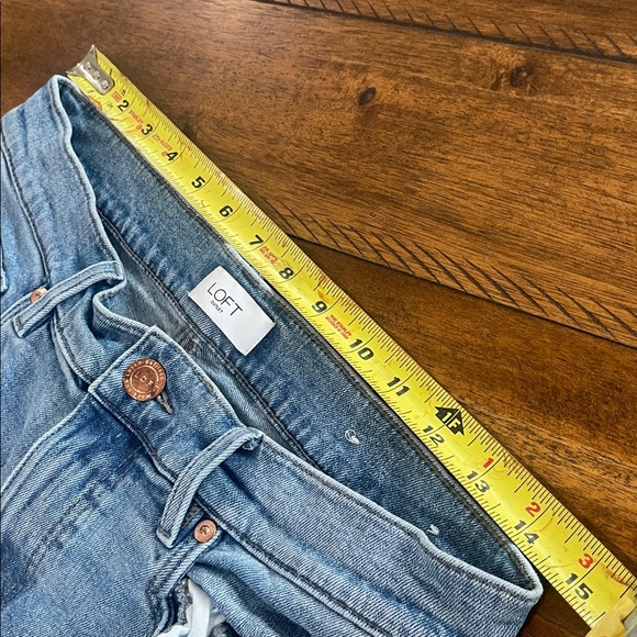 Loft Outlet flare crop blue distressed denim jeans size 29/8 - Picture 9 of 12